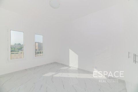 Villa The Lakes, Dubaijā, AAE 3 istabas, 234 m2 Nr. 650185 - attēls 15