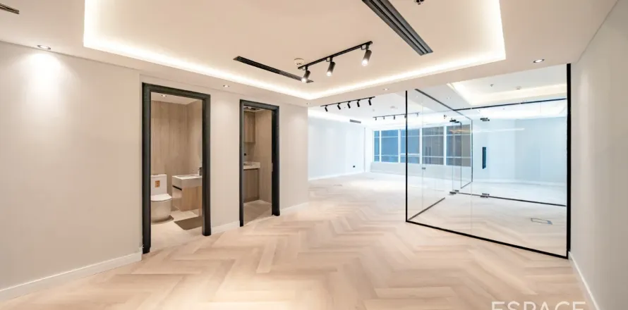 Iroda itt: Business Bay, Dubai, EAE, 94 m², azonosító: 650184