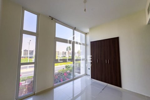 Akoya, Dubai, UAE의 판매용 빌라 침실 4개 번호 681850 - 사진 3