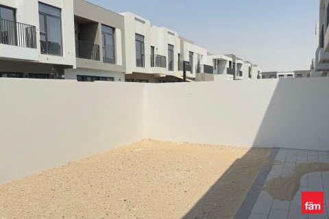 Villa en alquiler en Dubai, EAU 4 dormitorios, 319.9 m2 № 631669 - foto 14