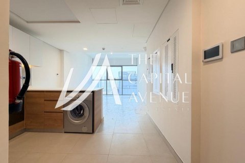 Apartmen di Al Reem Island, Abu Dhabi, UAE 2 bilik tidur, 70.98 meter persegi № 741252 - foto 2