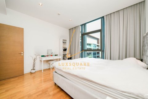 Apartament de închiriat în Al Wasl, Dubai, EAU 1 dormitor, 91 mp.  №703501 - poză 10