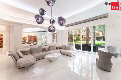Villa para arrendamento em Al Barari, Dubai, EAU 2392.4 m2 № 755031 - foto 13