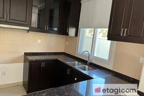 Řadový dům v Dubai Land, SAE 2 ložnice, 172.5 m² Č.: 544482 - fotografie 3