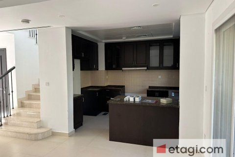 Řadový dům v Dubai Land, SAE 2 ložnice, 172.5 m² Č.: 544482 - fotografie 11