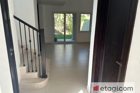 Řadový dům v Dubai Land, SAE 2 ložnice, 172.5 m² Č.: 544482 - fotografie 16