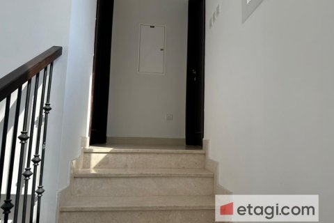 Řadový dům v Dubai Land, SAE 2 ložnice, 172.5 m² Č.: 544482 - fotografie 8