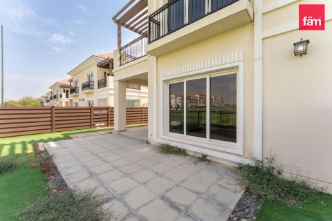 Müüa villa asukohaga Dubai, AÜE: 4 magamistoaga, 387.2 m² Nr 722374 - pilt 8