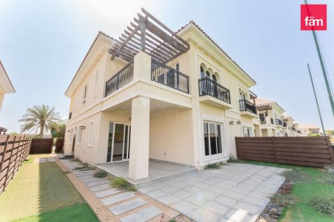 Villa a Dubai, EAU 4 camere da letto, 387.2 mq. № 722374