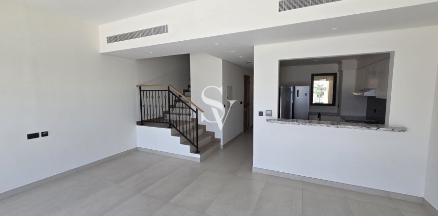 Townhouse i Damac Lagoons, Dubai, UAE 4 soveværelser, 144 kvm № 723033