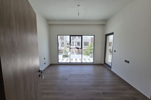 Townhouse til leje i Damac Lagoons, Dubai, UAE 4 soveværelser, 144 kvm № 723033 - foto 2