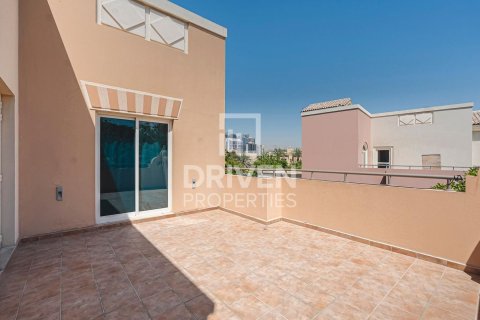 Vila u gradu Dubai Sports City, Dubai, UAE 4 spavaće sobe, 350.71 m2 Br. 743584 - Slika 20