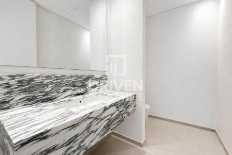 Apartment in Jumeirah, Dubai, UAE 4 bedrooms, 275.83 sq.m. № 743580 - photo 15
