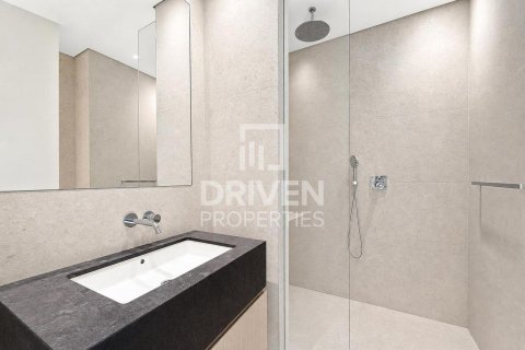 Apartment in Jumeirah, Dubai, UAE 4 bedrooms, 275.83 sq.m. № 743580 - photo 17