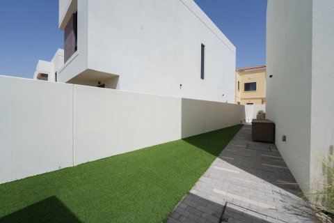 Vila na Yas Island, Abu Dhabi, UAE 5 spavaćih soba, 469.8 m2 Br. 750117 - fotografija 16