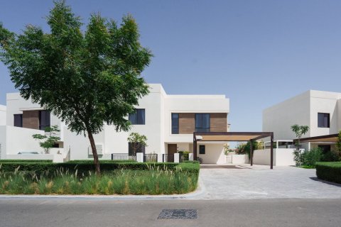 Vila na Yas Island, Abu Dhabi, UAE 5 spavaćih soba, 469.8 m2 Br. 750117 - fotografija 2