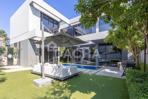 Villa Jumeirah Golf Estates, Dubaijā, AAE 5 istabas, 532 m2 Nr. 707256