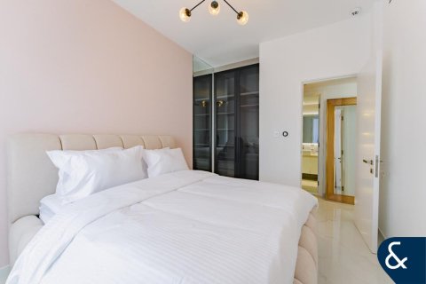 Vilë në The Springs, Dubai, Emiratet e Bashkuara Arabe 3 dhoma gjumi, 228 m2. № 671202 - Foto 15