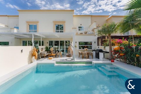 Vilë në The Springs, Dubai, Emiratet e Bashkuara Arabe 3 dhoma gjumi, 228 m2. № 671202 - Foto 2