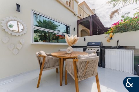 Vilë në The Springs, Dubai, Emiratet e Bashkuara Arabe 3 dhoma gjumi, 228 m2. № 671202 - Foto 30