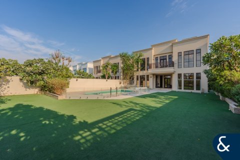 וילה למכירה ב Jumeirah Park, Dubai, איחוד האמירויות  4 חדרי שינה, 733 מ"ר, מספר 671230 - תמונה 2
