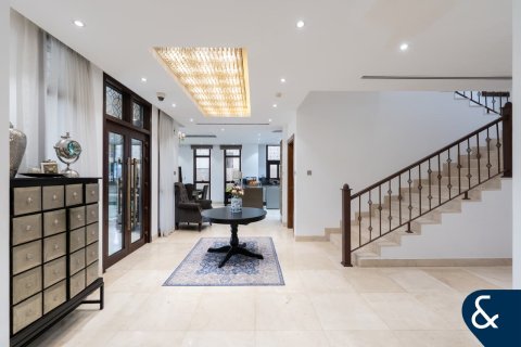 וילה למכירה ב Jumeirah Park, Dubai, איחוד האמירויות  4 חדרי שינה, 733 מ"ר, מספר 671230 - תמונה 3