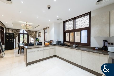 וילה למכירה ב Jumeirah Park, Dubai, איחוד האמירויות  4 חדרי שינה, 733 מ"ר, מספר 671230 - תמונה 13