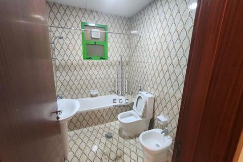 Вилла Аль-Батин, Абу-Даби, БАӘ-да 6 жатын бөлмелер, 1800 м² № 549011 - фото 14
