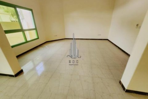 Вилла Аль-Батин, Абу-Даби, БАӘ-да 6 жатын бөлмелер, 1800 м² № 549011 - фото 9
