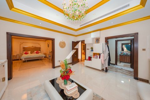 Vila v Dubai, SAE 7 ložnice, 1858 m² Č.: 623879 - fotografie 8
