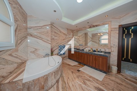 Vila v Dubai, SAE 7 ložnice, 1858 m² Č.: 623879 - fotografie 15