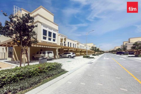 Townhouse in Dubai, UAE 5 bedrooms, 287.1 sq.m. № 732957 - photo 7