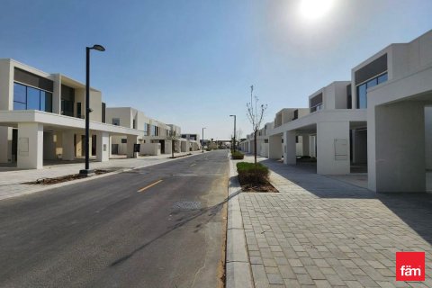 Villa in Dubai, UAE 3 bedrooms, 174 sq.m. № 645848 - photo 20