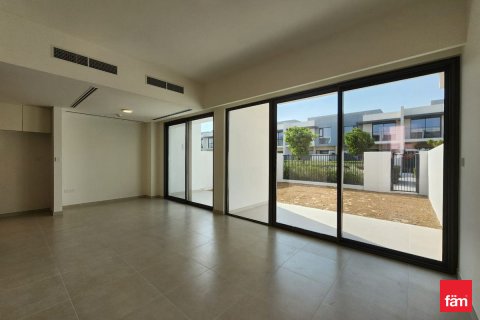 Villa in Dubai, UAE 3 bedrooms, 174 sq.m. № 645848 - photo 4