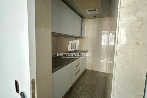 Office in Sheikh Zayed Road, Dubai, UAE 186.1 sq.m. № 591887 - photo 11