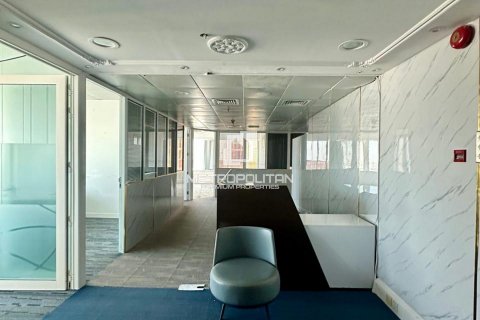 Office in Sheikh Zayed Road, Dubai, UAE 186.1 sq.m. № 591887 - photo 7