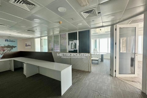 Office in Sheikh Zayed Road, Dubai, UAE 186.1 sq.m. № 591887 - photo 5