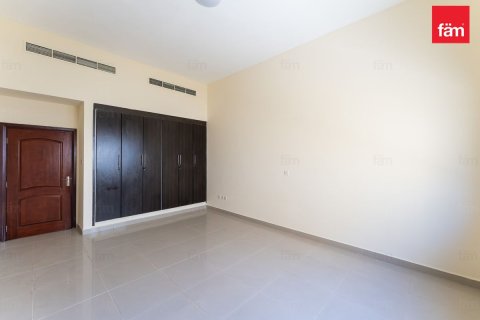 Villa te huur in Al Barsha, Dubai, VAE 6 slaapkamers, 1156 vr.m., nr 679961 - foto 18