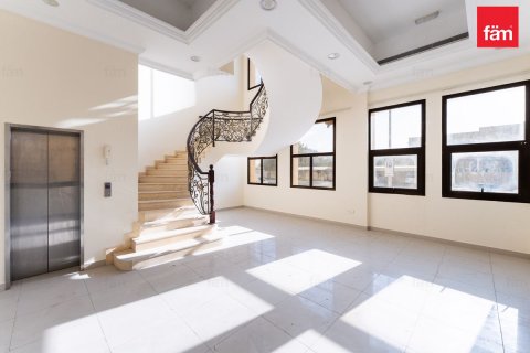 Villa te huur in Al Barsha, Dubai, VAE 6 slaapkamers, 1156 vr.m., nr 679961 - foto 11