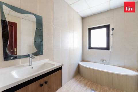 Villa te huur in Al Barsha, Dubai, VAE 6 slaapkamers, 1156 vr.m., nr 679961 - foto 22