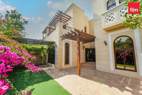 Dubai, UAE의 타운하우스 침실 4개, 297.5제곱미터 번호 679962