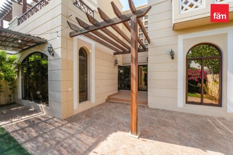 Townhouse til leje i Dubai, UAE 4 soveværelser, 297.5 kvm № 679962 - foto 16