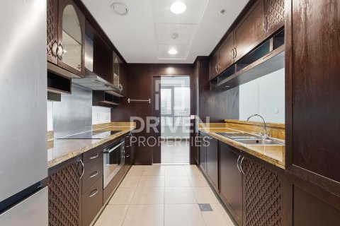 Üürile anda korter asukohaga Downtown Dubai (Downtown Burj Dubai), Dubai, AÜE: 3 magamistoaga, 193.42 m² Nr 746760 - pilt 5