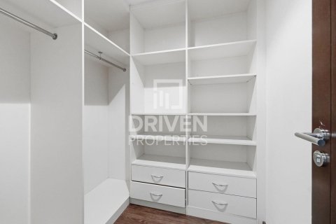 Üürile anda korter asukohaga Downtown Dubai (Downtown Burj Dubai), Dubai, AÜE: 3 magamistoaga, 193.42 m² Nr 746760 - pilt 17