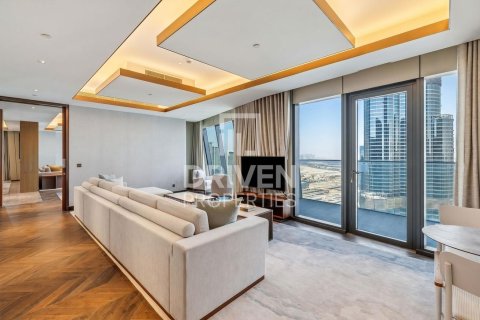 Penthouse til leje i Downtown Dubai (Downtown Burj Dubai), Dubai, UAE 4 soveværelser, 647.26 kvm № 746761 - foto 3