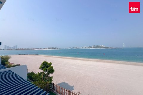 Villa in Palm Jumeirah, Dubai, UAE 5 bedrooms, 270.9 sq.m. № 755042
