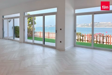 Huvila Palm Jumeirah, Dubai, Arabiemiraatit 5 makuuhuonetta, 270.9 m2 № 755042 - kuva 4