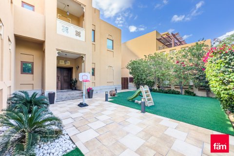 Villa in Al Furjan, Dubai, UAE 3 bedrooms, 600 sq.m. № 708310 - photo 27