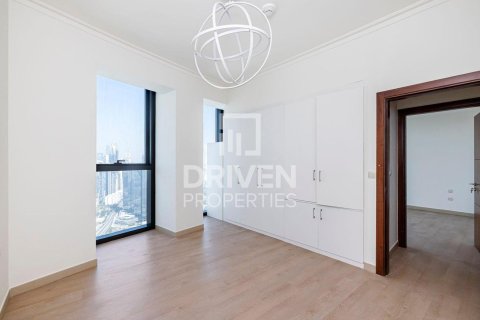 Apartment in Downtown Dubai (Downtown Burj Dubai), Dubai, UAE 3 bedrooms, 169 sq.m. № 684542 - photo 4