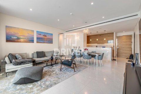 Palm Jumeirah, Dubai, UAE의 임대용 아파트 침실 2개, 179제곱미터 번호 684541 - 사진 3